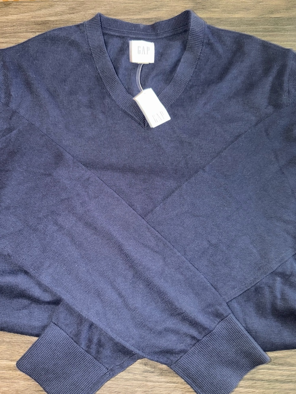 GAP Women's Navy Blue V-Neck Sweater